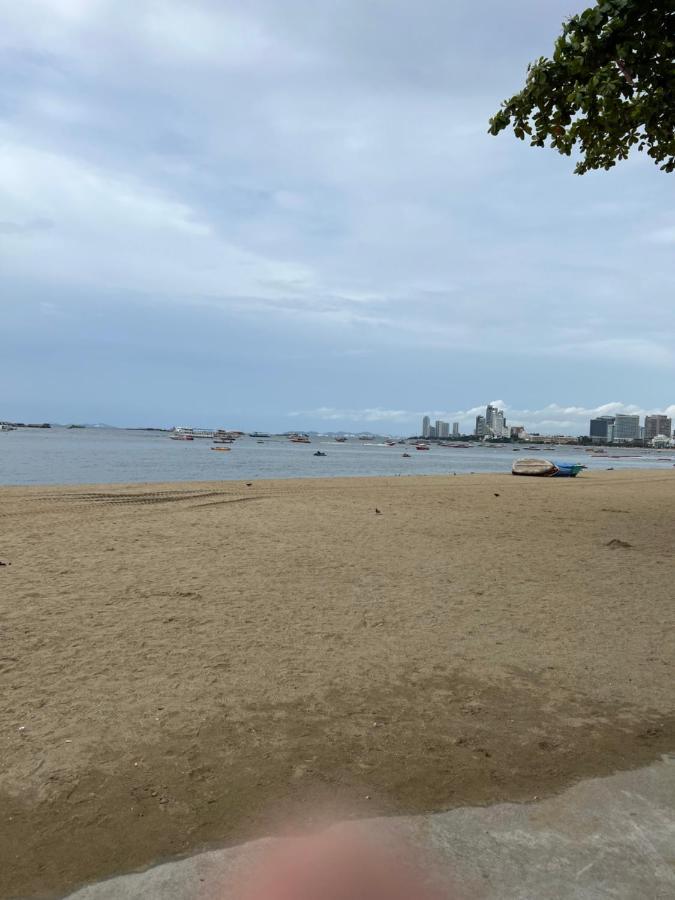 Lewiinski'S Hotel Pattaya Extérieur photo