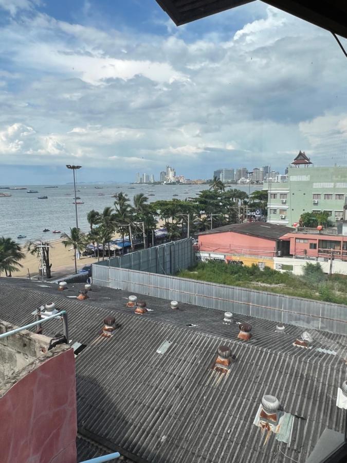 Lewiinski'S Hotel Pattaya Extérieur photo