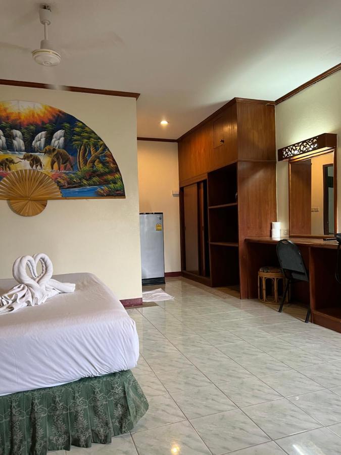 Lewiinski'S Hotel Pattaya Extérieur photo