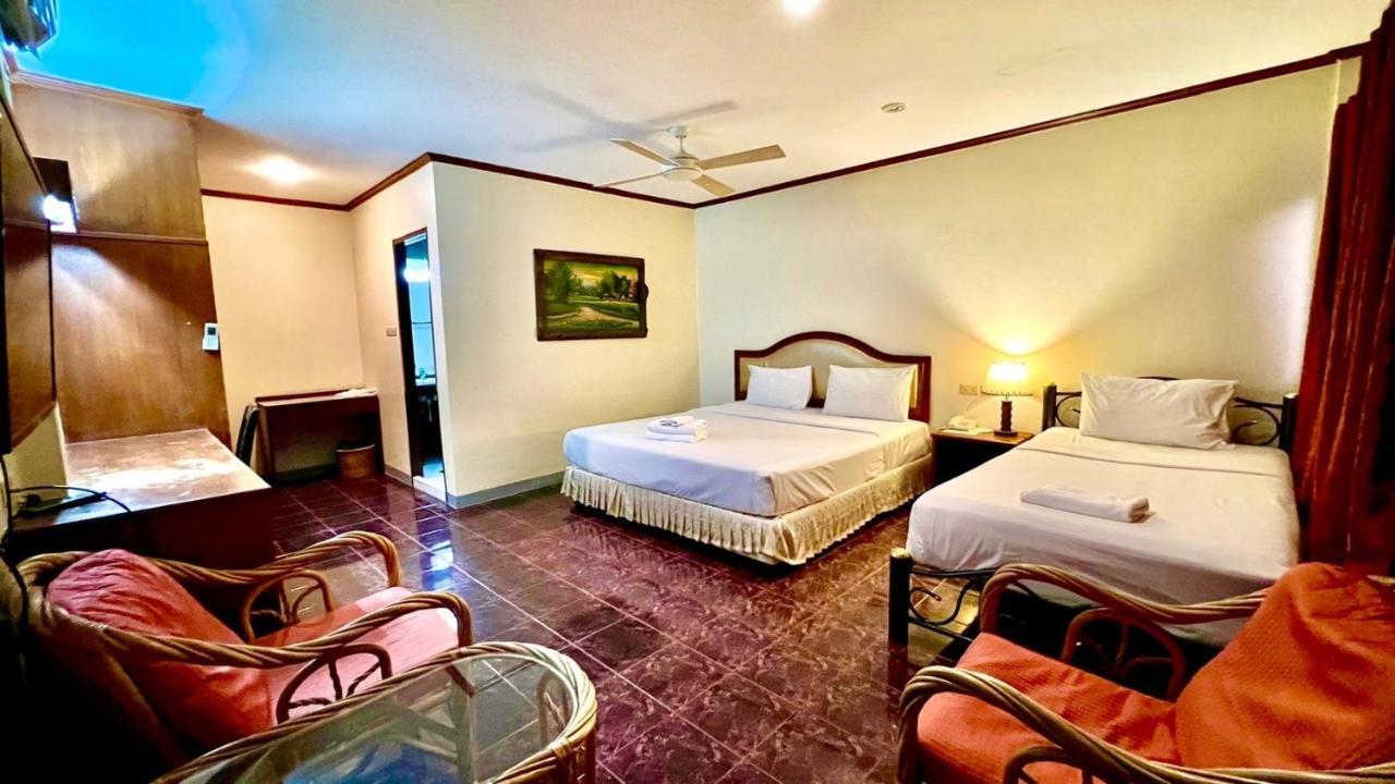 Lewiinski'S Hotel Pattaya Extérieur photo