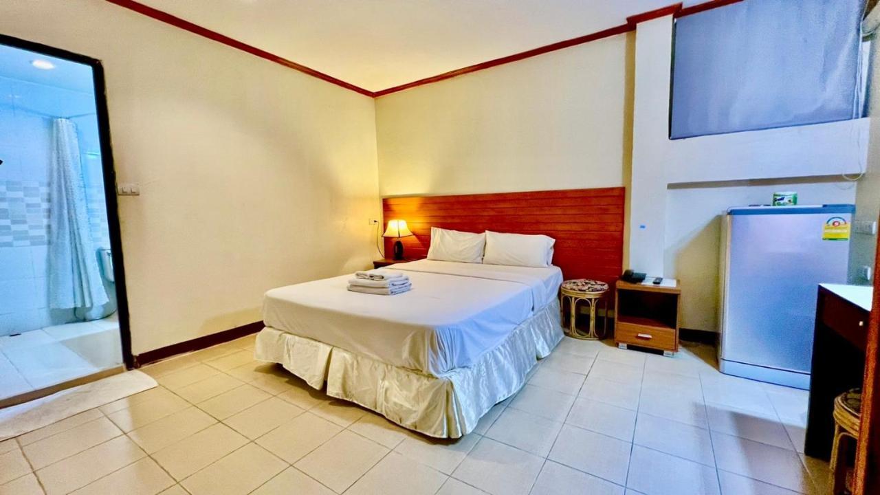 Lewiinski'S Hotel Pattaya Extérieur photo