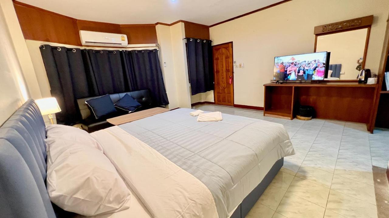 Lewiinski'S Hotel Pattaya Extérieur photo