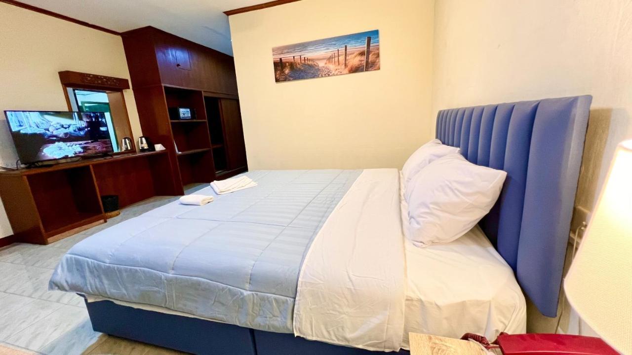 Lewiinski'S Hotel Pattaya Extérieur photo