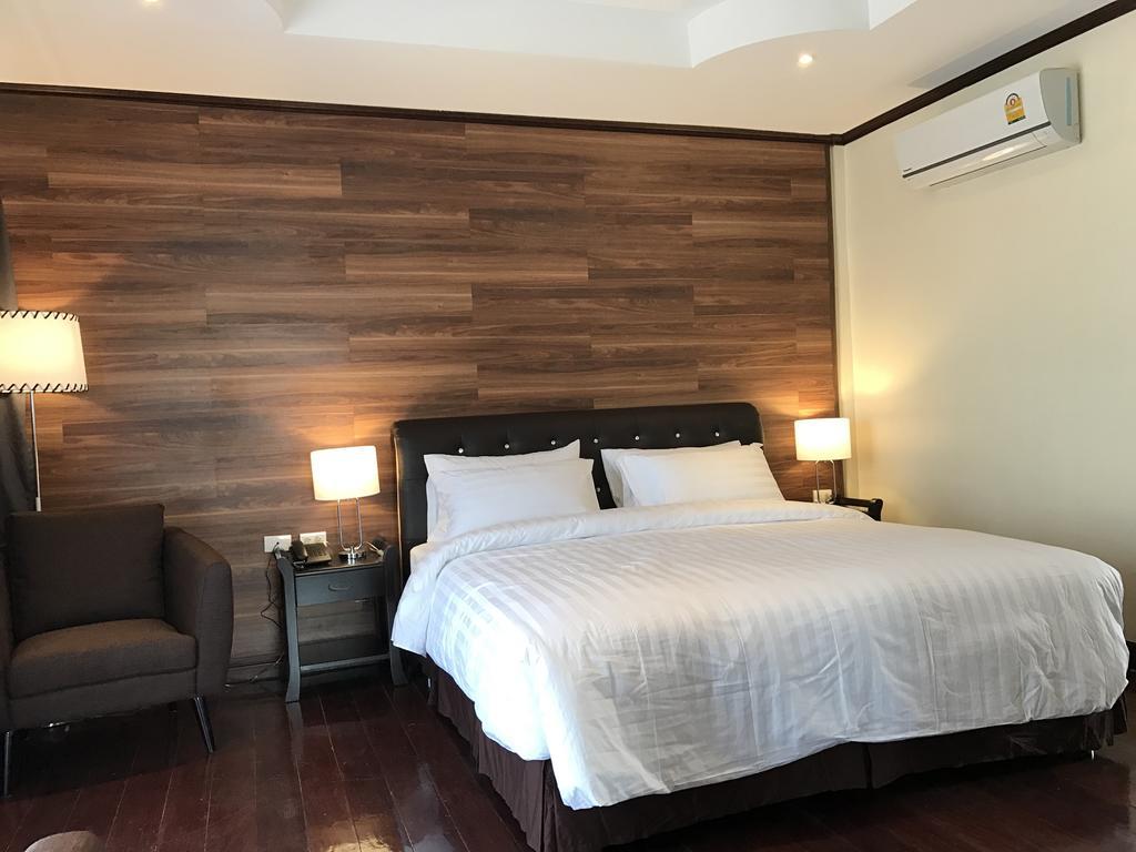 Lewiinski'S Hotel Pattaya Extérieur photo